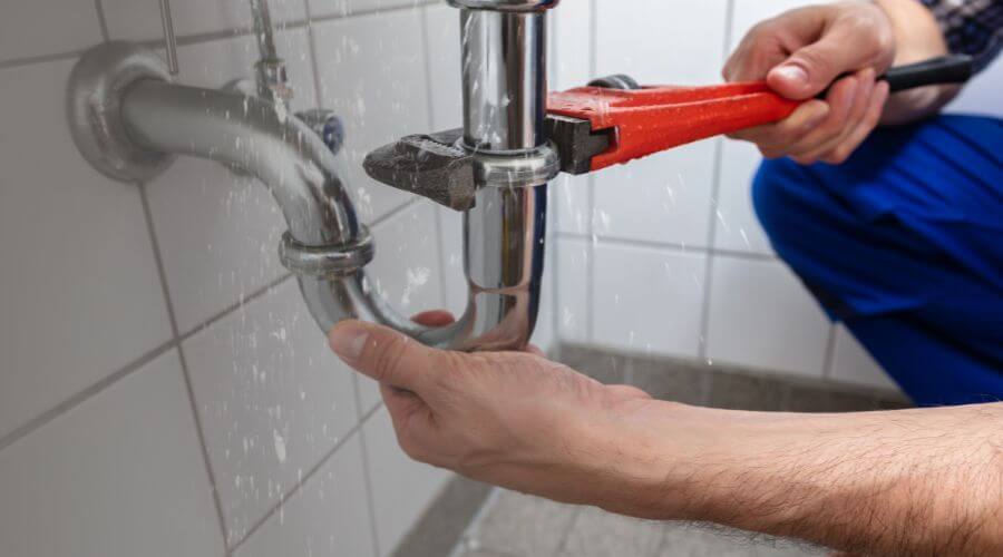 Expert burst pipe repair services in Glengary, WV